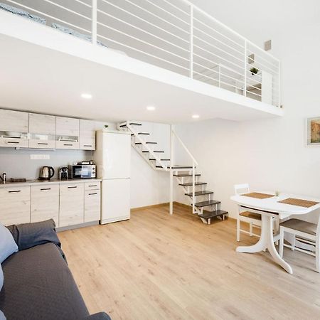 V12 Apartments Budapest Luaran gambar