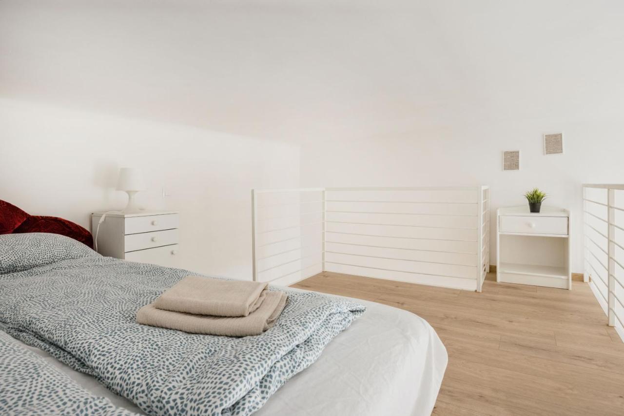 V12 Apartments Budapest Luaran gambar