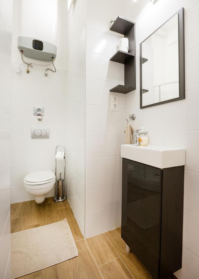 V12 Apartments Budapest Luaran gambar