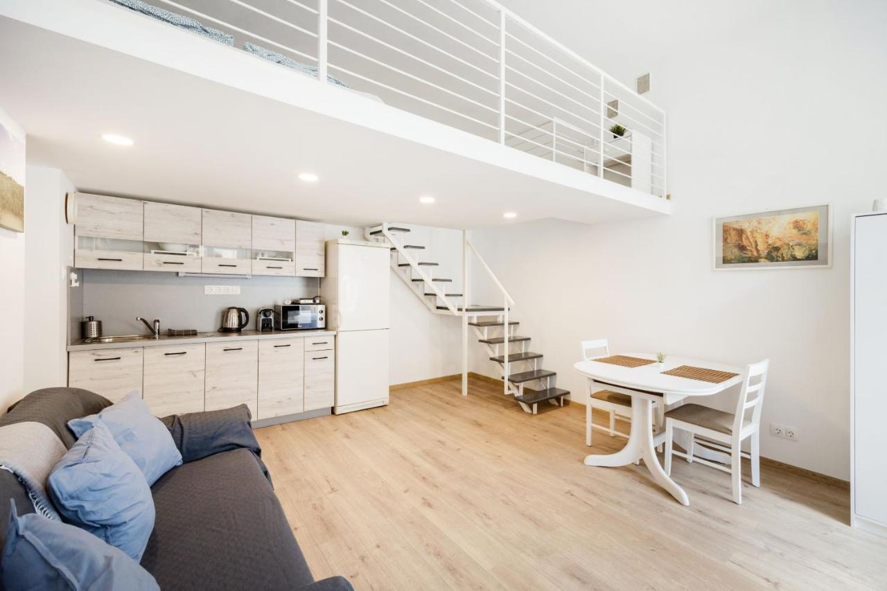 V12 Apartments Budapest Luaran gambar